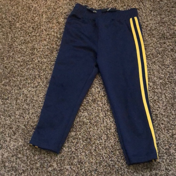 Boys track pants - Picture 1 of 1